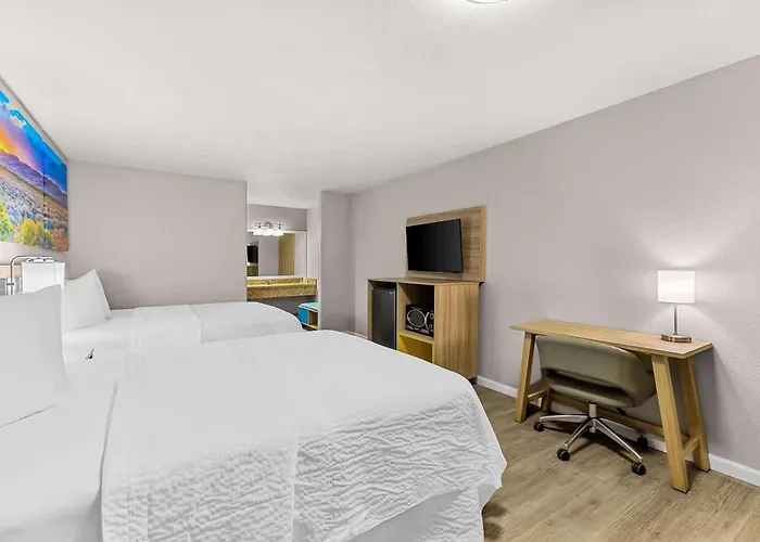 Days By Wyndham Hotel 2*