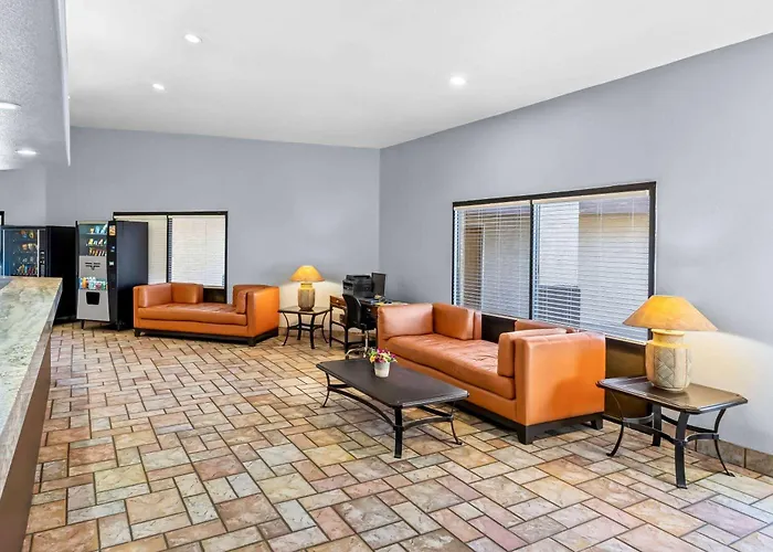 Days By Wyndham Hotel