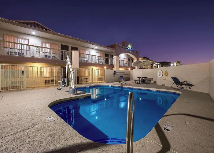 Days By Wyndham Hotel